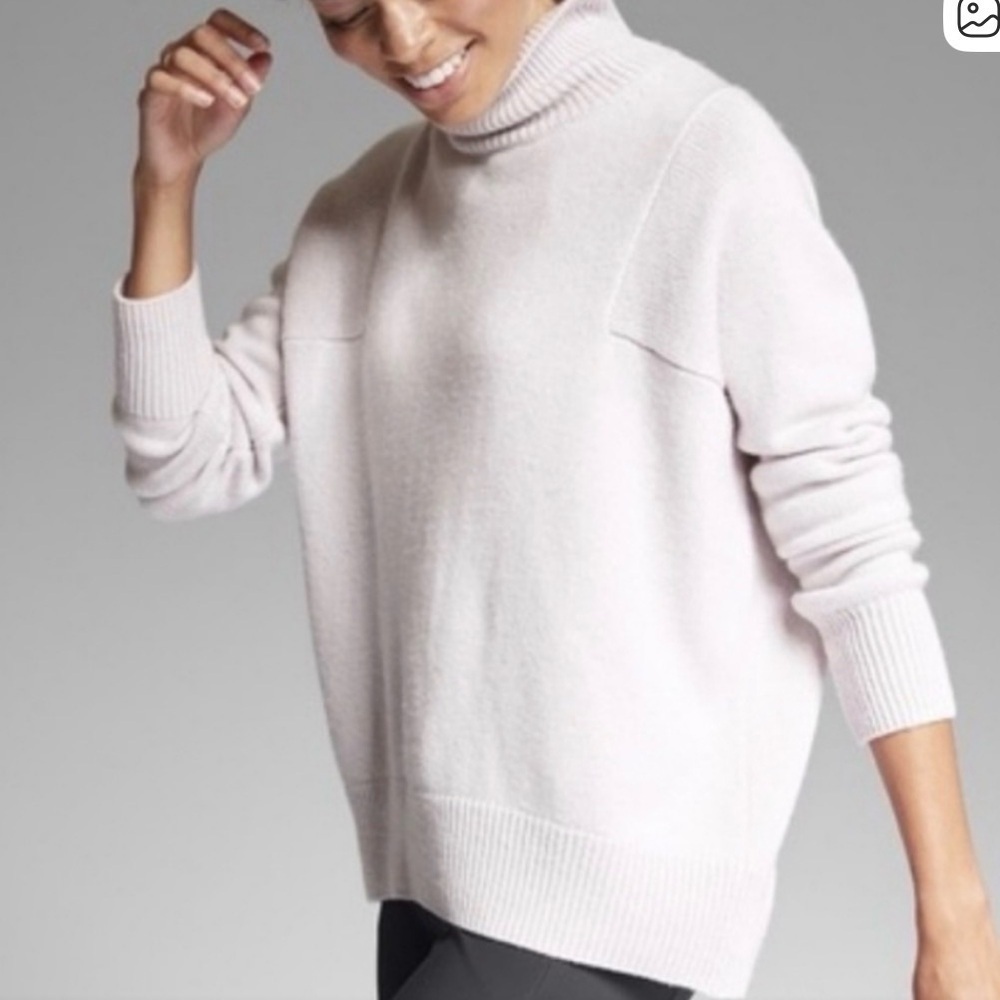 Athleta Bedford Turtleneck Sweater Size XS Wool Cashmere High Low Mock Neck Pink